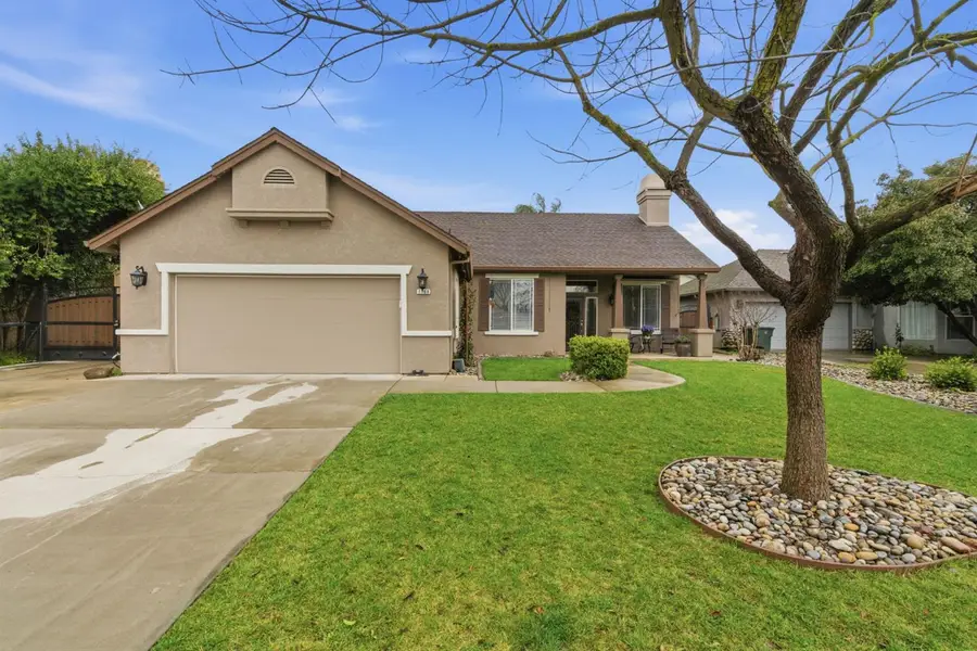 1708 Greenleaf Avenue, Hughson, CA 95326 - #2