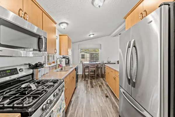 96 Monterey Lane, Folsom, CA 95630