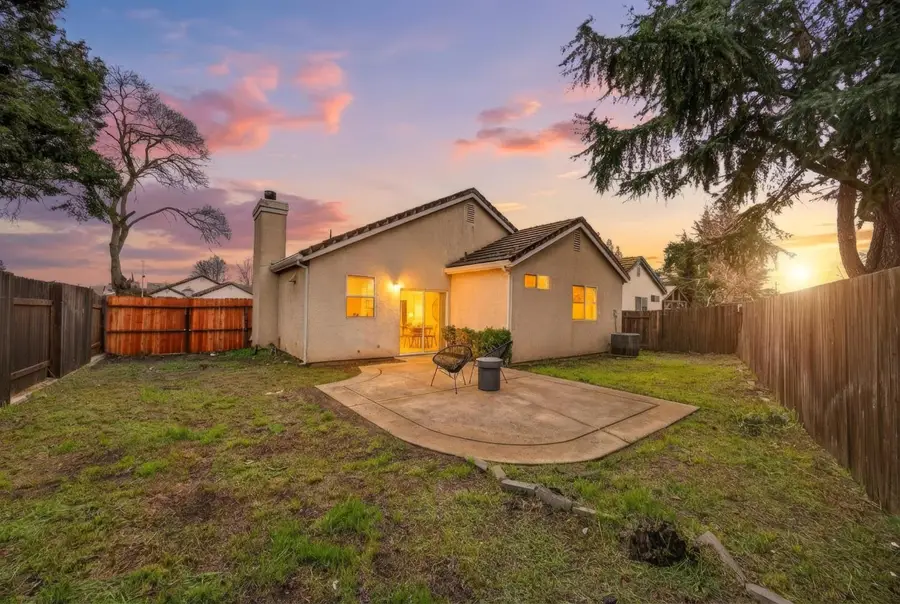 4428 Hedge Avenue, Sacramento, CA 95826 - #2