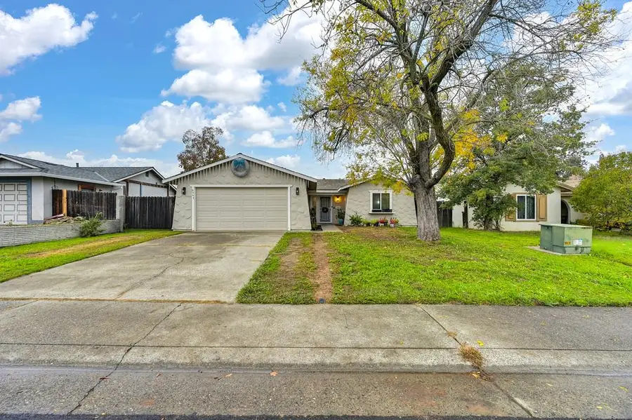 6443 Villa Dr, Sacramento, CA 95842 - #2