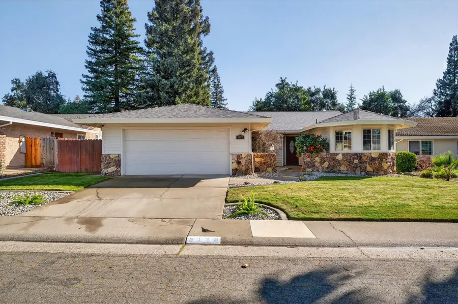 5128 Linda Lou Drive, Carmichael, CA 95608 - #2