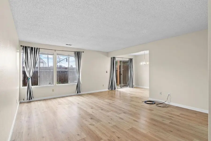 495 Cherry Lane #B, Manteca, CA 95337 - #2