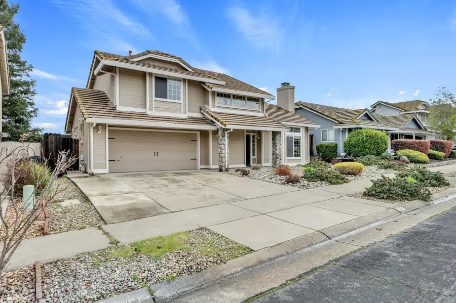 401 Ruby Court, Roseville, CA 95678 - #2