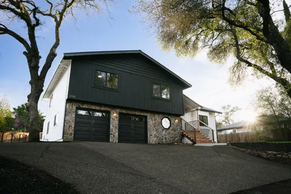 2948 Oakleaf Drive, Cameron Park, CA 95682