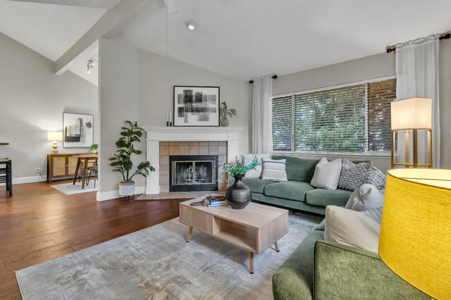 231 Live Oak Circle #2, Roseville, CA 95678 - #3