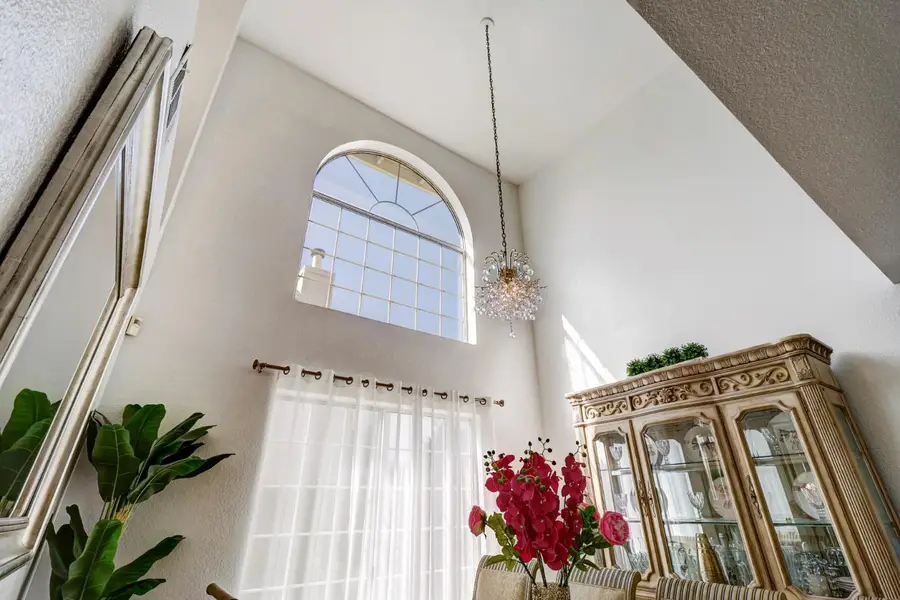 8775 Liscarney, Sacramento, CA 95828 - #2