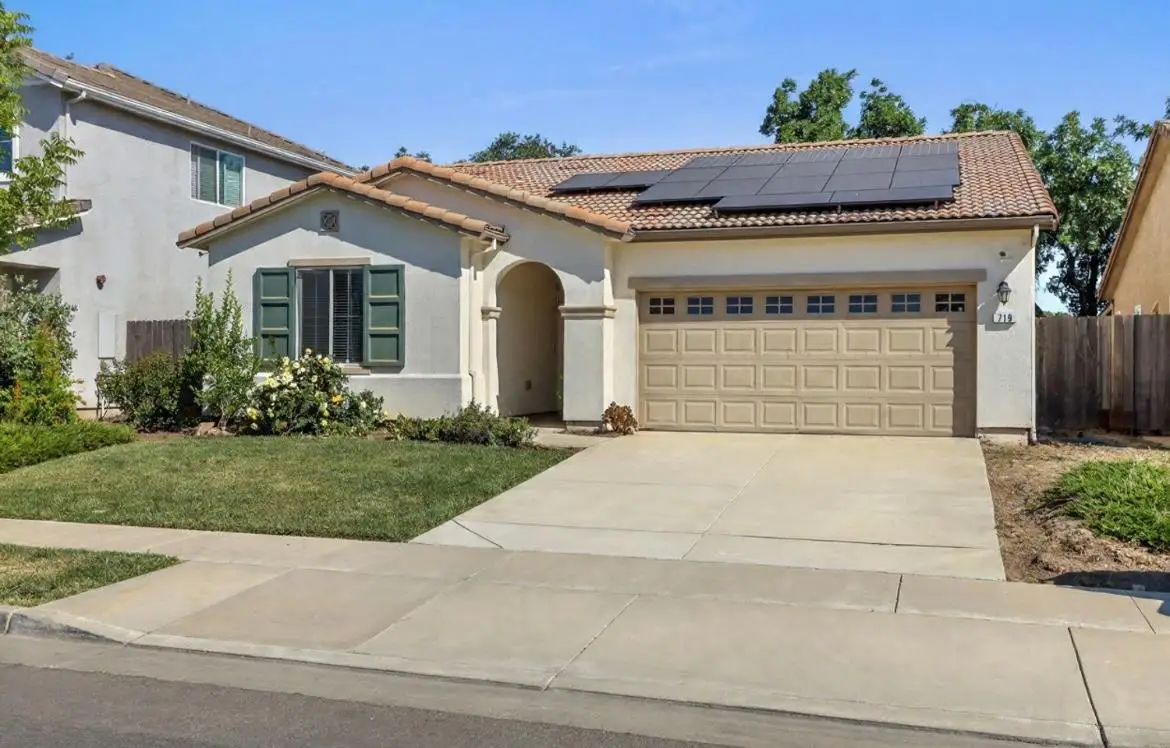 719 Beeler St, Stockton, CA 95204 - #1