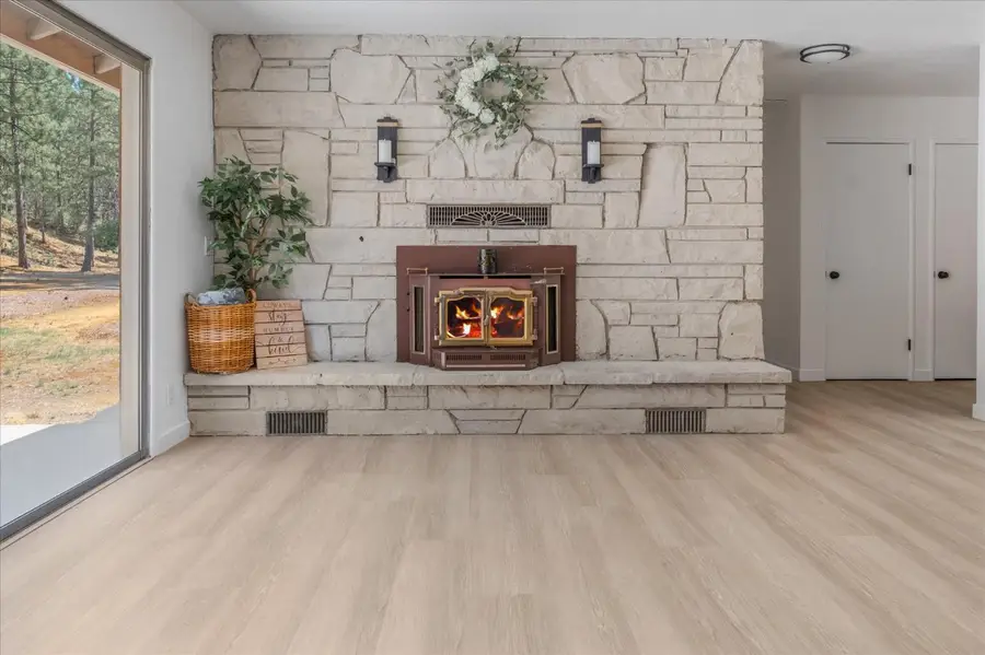 1997 Independence Cemetery Road, Rail Road Flat, CA 95257 - #3