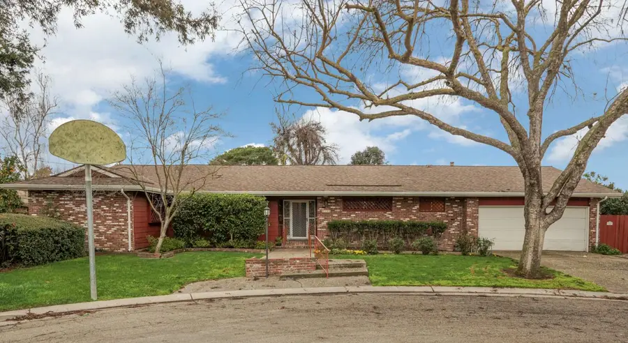 2754 Country Club Court, Stockton, CA 95204 - #2