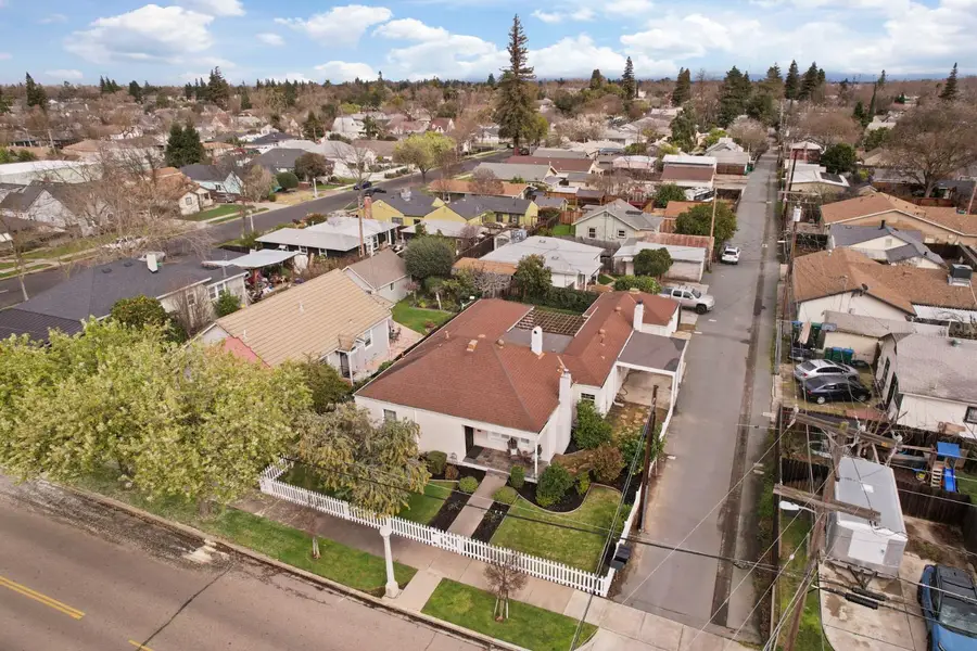 610 N California Street, Lodi, CA 95240 - #3