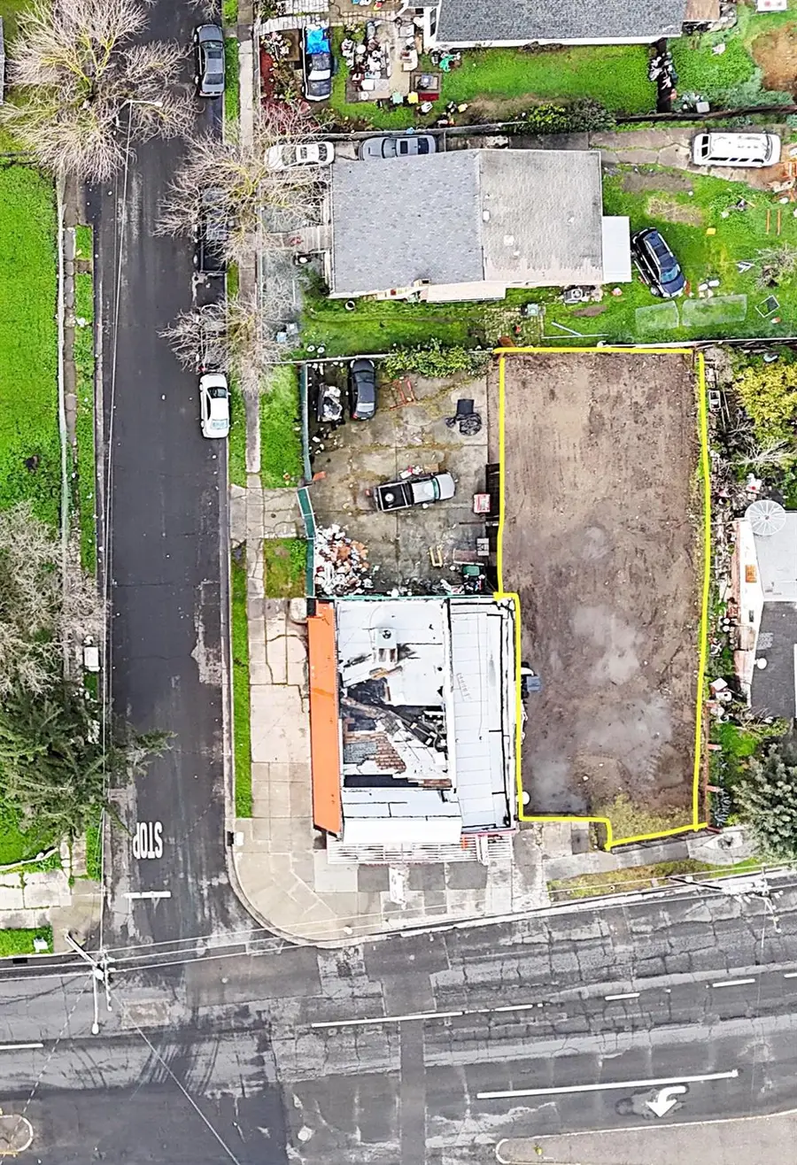 1731 S Center Street, Stockton, CA 95206 - #2