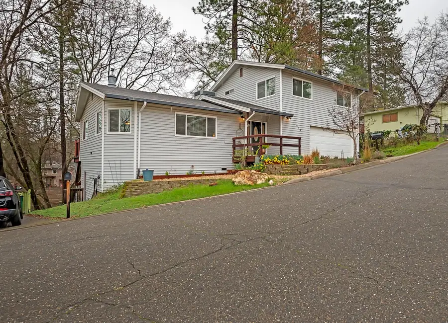 813 Blue Bell Court, Placerville, CA 95667 - #2