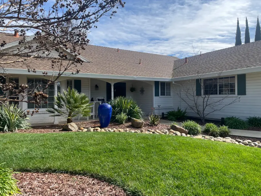 1689 Greenwood Way, Yuba City, CA 95993 - #2