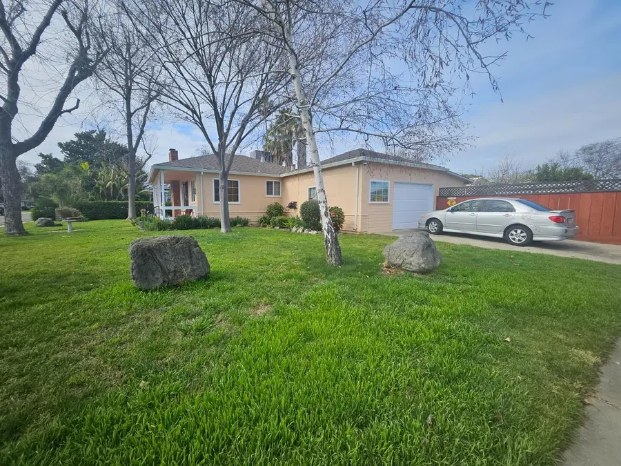 3005 W Euclid Avenue, Stockton, CA 95204 - #2