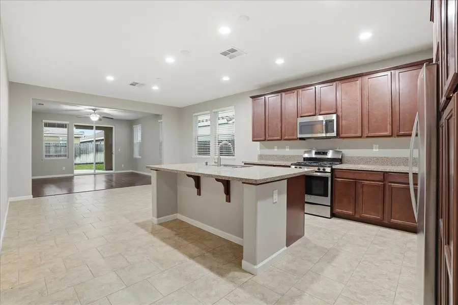 3730 Iskenderun Avenue, Sacramento, CA 95834 - #2