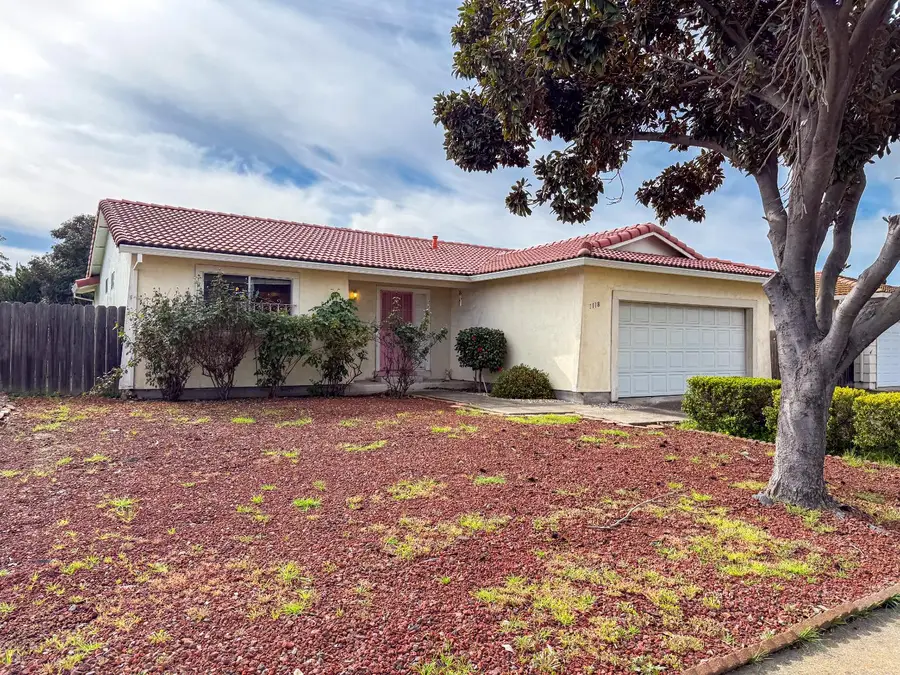 1118 Fallbrook Drive, Stockton, CA 95210 - #2