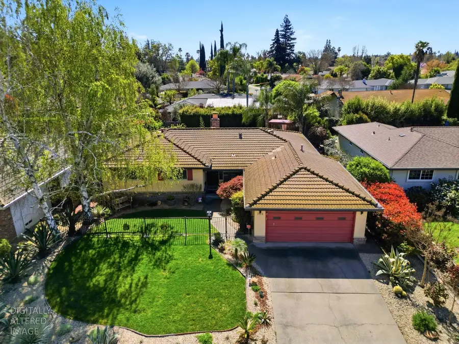 708 Clipper Way, Sacramento, CA 95831 - #3