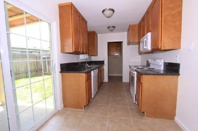 7702 Loucreta Drive, Sacramento, CA 95828 - #3