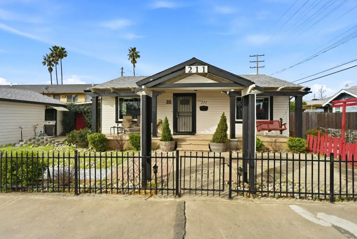 211 N Garfield Street, Lodi, CA 95240 - #1