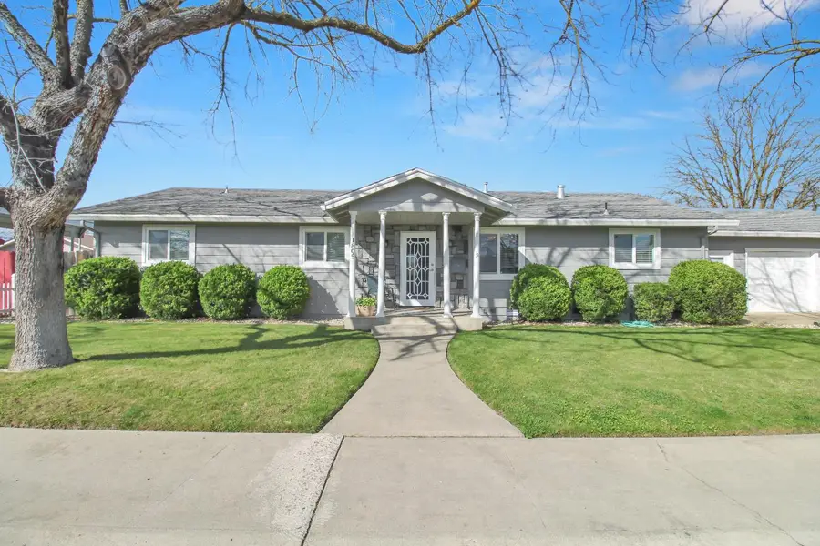 1805 Kienitz Avenue, Modesto, CA 95355 - #2