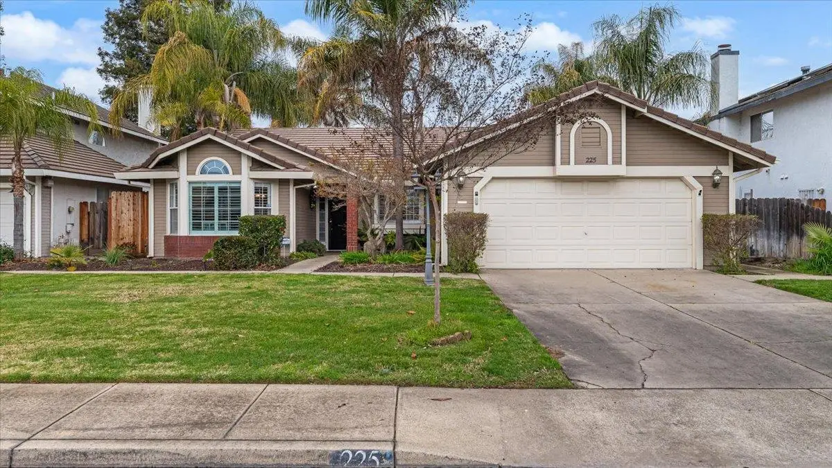 225 Fullerton Drive, Turlock, CA 95382 - #1