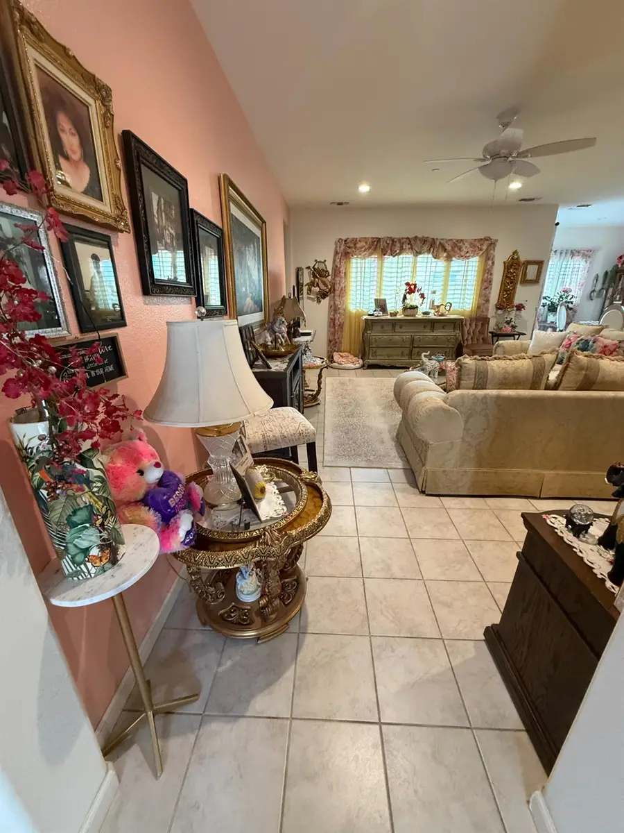 713 Betten Street, Los Banos, CA 93635 - #3