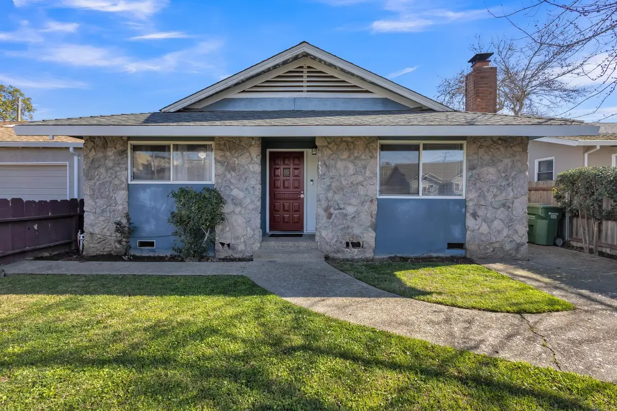 433 5th Street, Galt, CA 95632 - #1