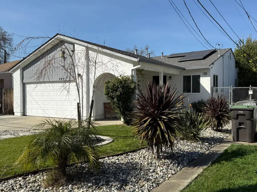 2021 W Acacia Street, Stockton, CA 95203 - #2