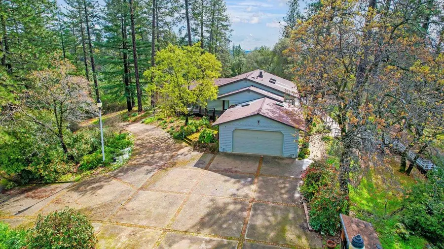 14200 Carriage Oaks Lane, Auburn, CA 95602 - #2