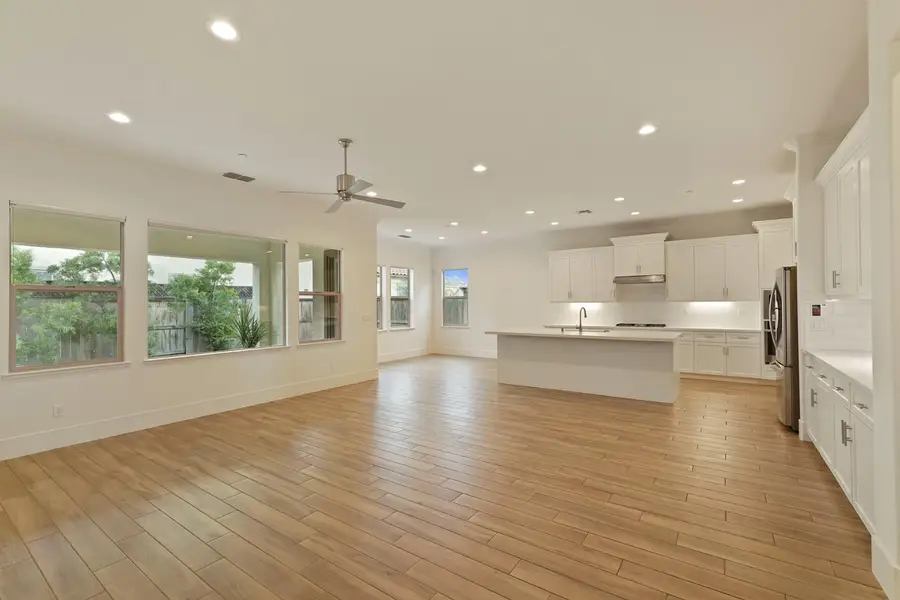 1824 Azalea Street, Lodi, CA 95242 - #3