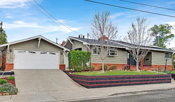 4990 Buti Park Drive, Castro Valley, CA 94546