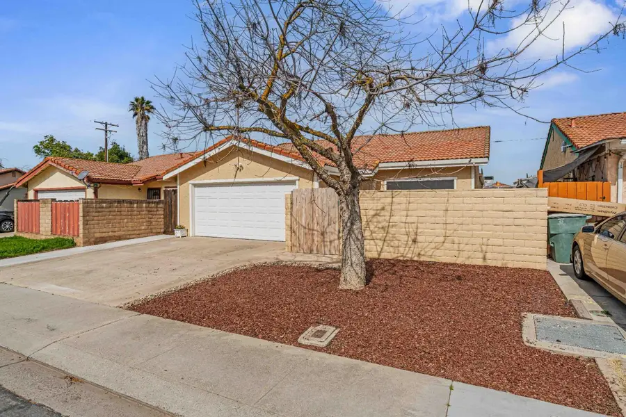 2165 Sharon Way, Modesto, CA 95350 - #3