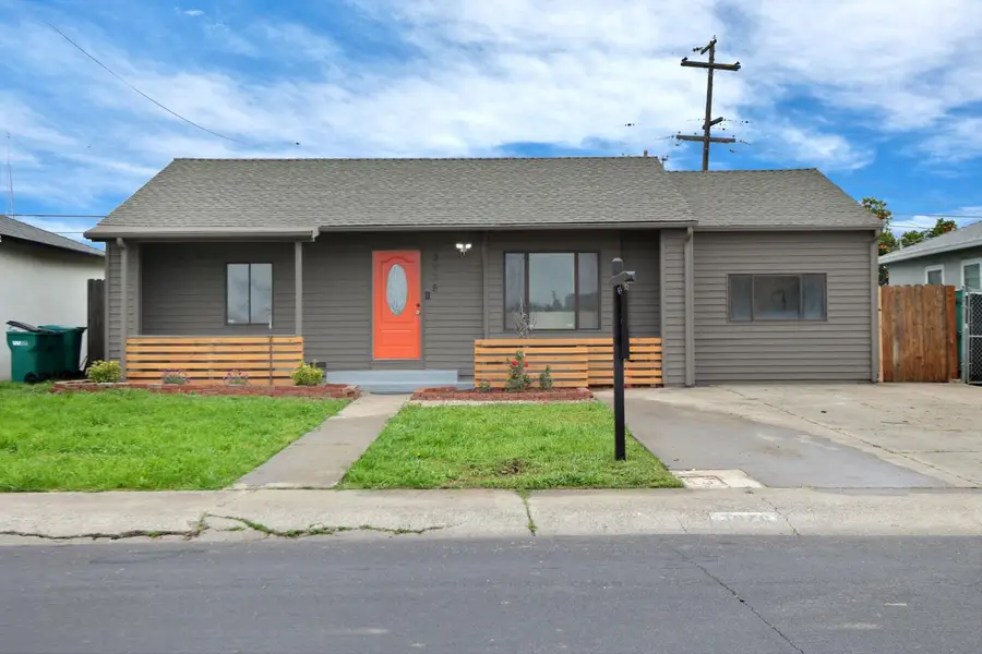3978 N American Street, Stockton, CA 95204 - #2