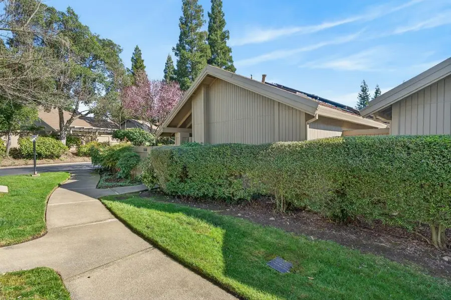 2129 Promontory Point Lane, Rancho Cordova, CA 95670 - #2