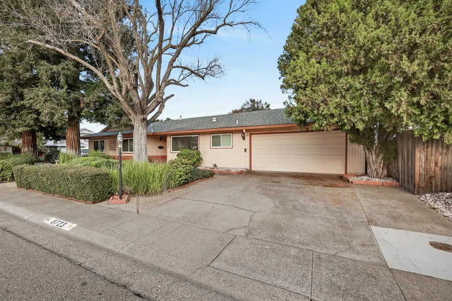 9723 Parktree Way, Elk Grove, CA 95624 - #2