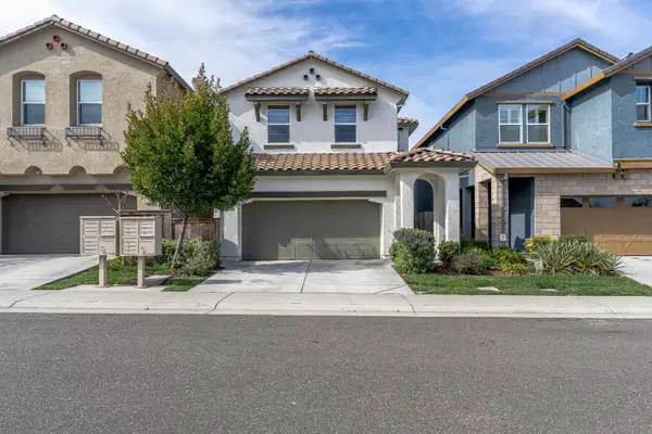 8354 Apothic Way, Sacramento, CA 95829