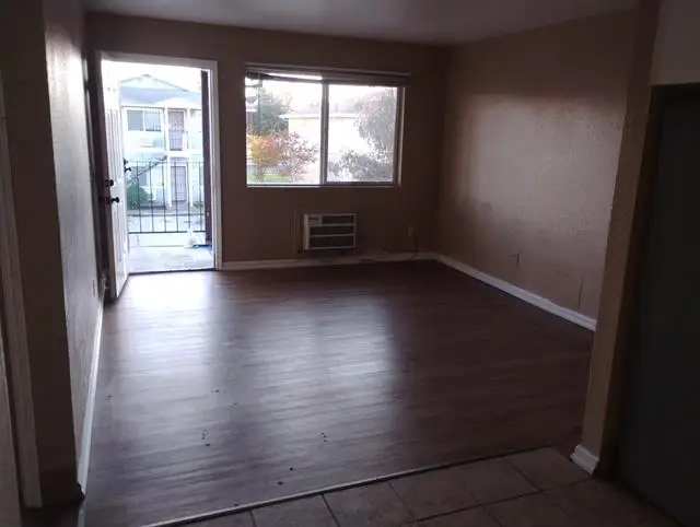 15 Coral Gables Court, Sacramento, CA 95822 - #3