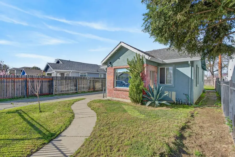 3433 22nd Ave, Sacramento, CA 95820 - #3