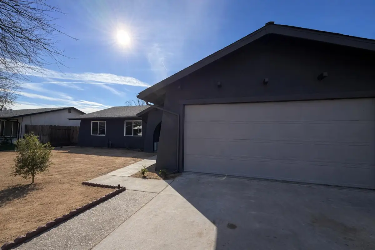 1813 Rose Avenue, Modesto, CA 95355 - #1