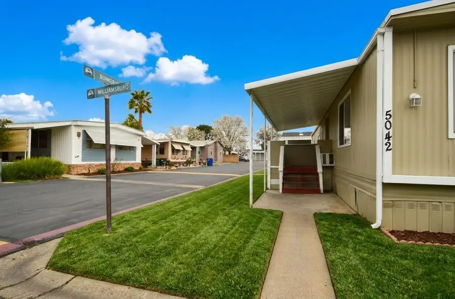 5042 Williamsburg Lane, North Highlands, CA 95660 - #3