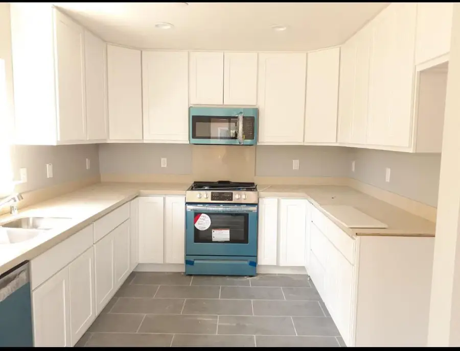 1065 Vermont Avenue, Turlock, CA 95380 - #3