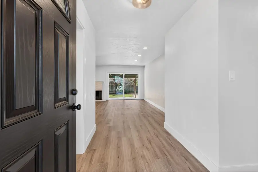 820 Ehrhardt Drive, Lodi, CA 95240 - #3