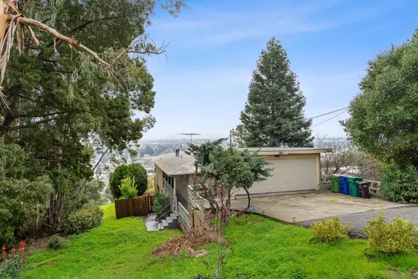 7565 Hillmont Drive, Oakland, CA 94605