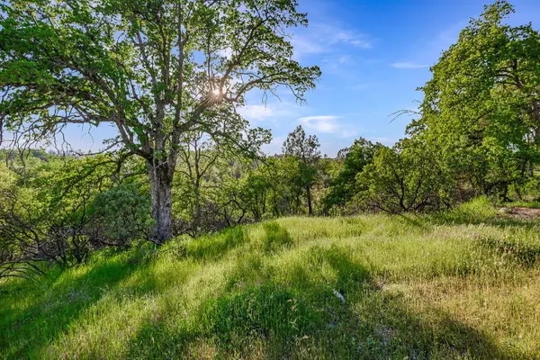 166 Quartz Hill Road, Redding, CA 96003