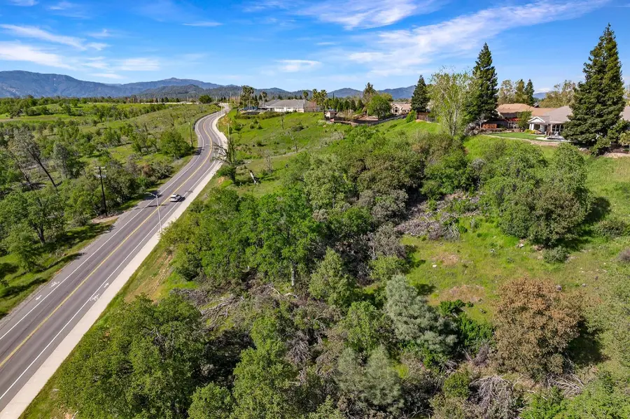166 Quartz Hill Road, Redding, CA 96003 - #2