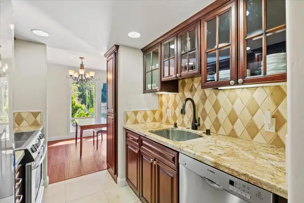 2418 Larkspur Lane #227, Sacramento, CA 95825