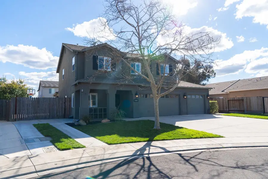 6904 Melody Court, Hughson, CA 95326 - #2
