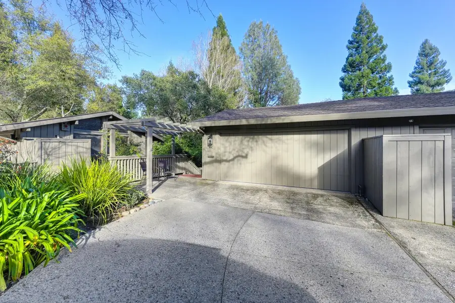 80 Riverknoll Place, Carmichael, CA 95608 - #2