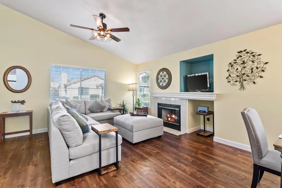 8927 Cypress View Way, Elk Grove, CA 95758 - #3