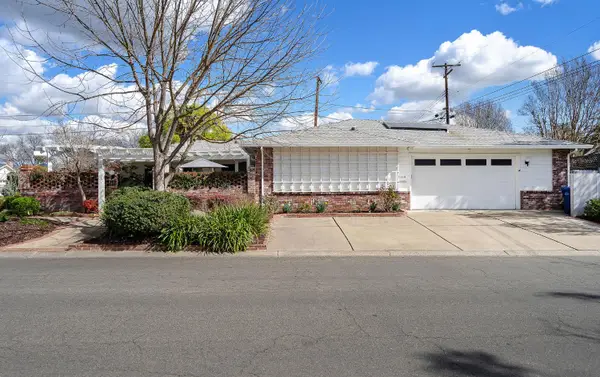 2110 Saint Marks Way, Sacramento, CA 95864